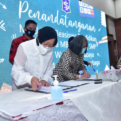 PDAM Surya Sembada Kota Surabaya beri bantuan Rp1,2 Miliar kepada Siswa MBR