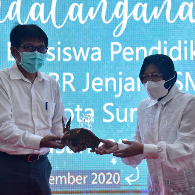 PDAM Surya Sembada Kota Surabaya beri bantuan Rp1,2 Miliar kepada Siswa MBR